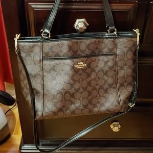 Coach signature zip tote
